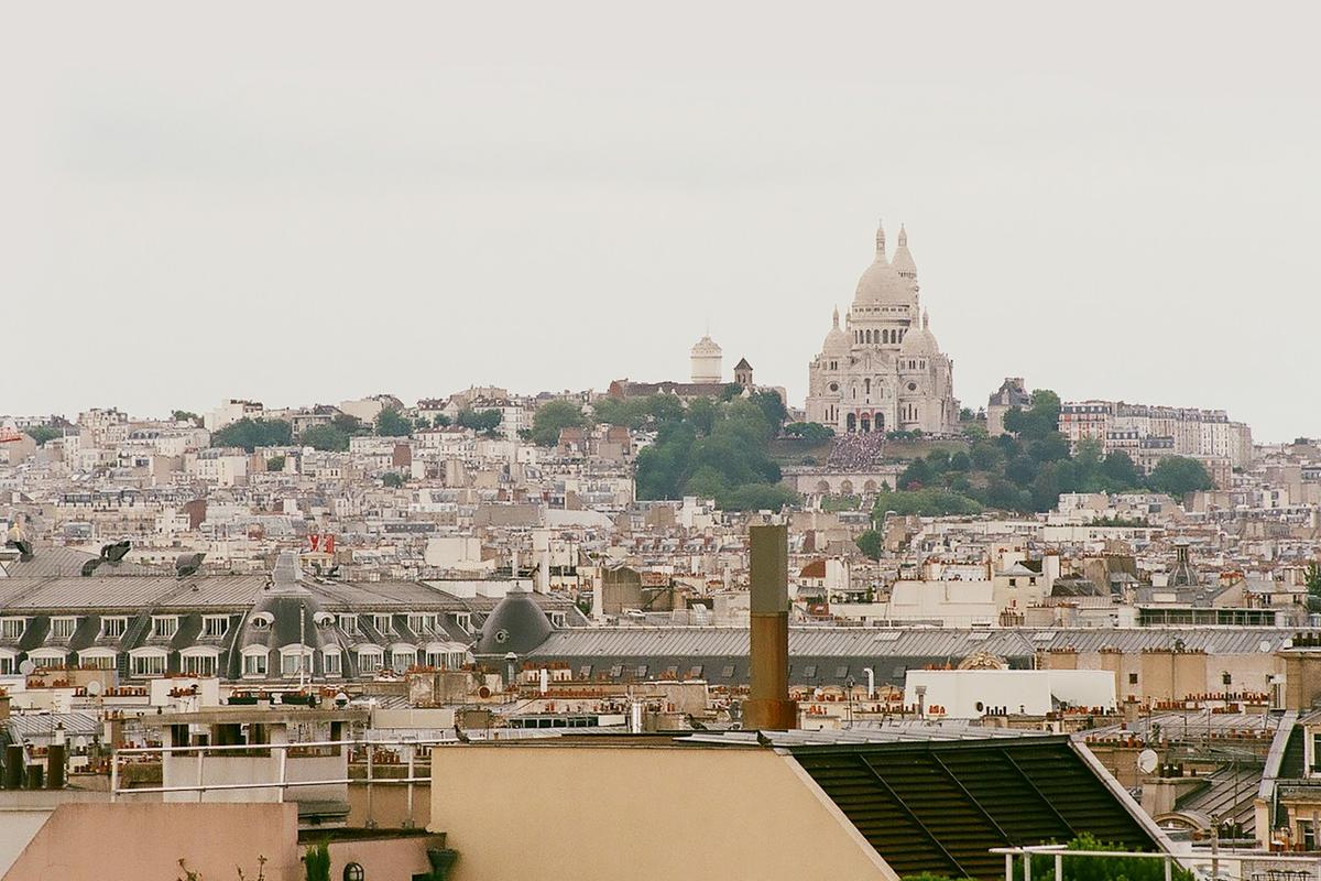 Vue sur les toits de Paris